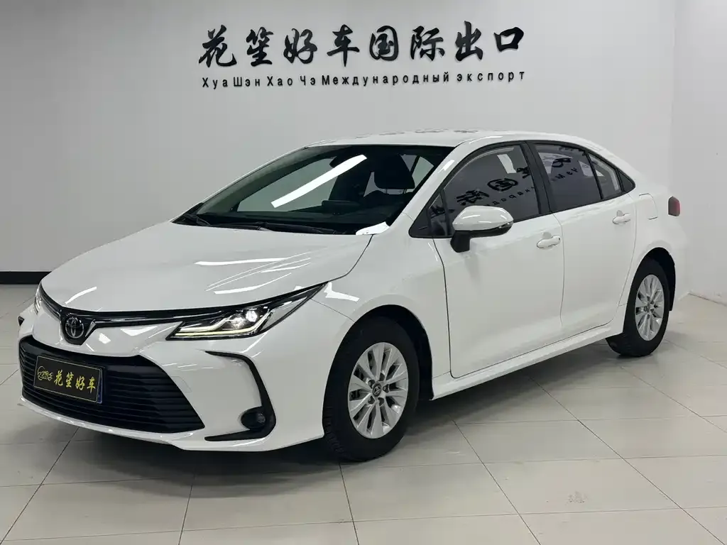Toyota Corolla — фото 1