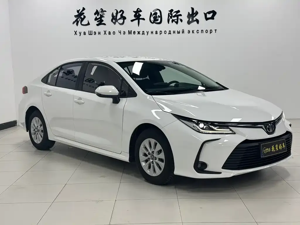 Toyota Corolla — фото 2
