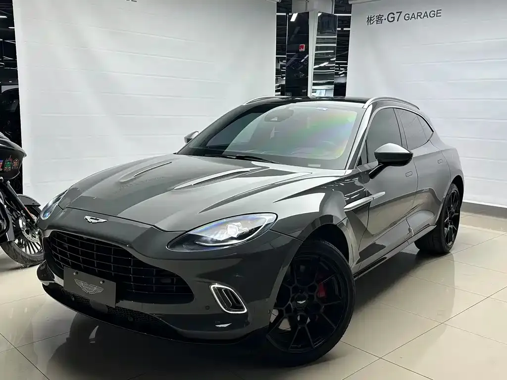 Aston Martin DBX — фото 3