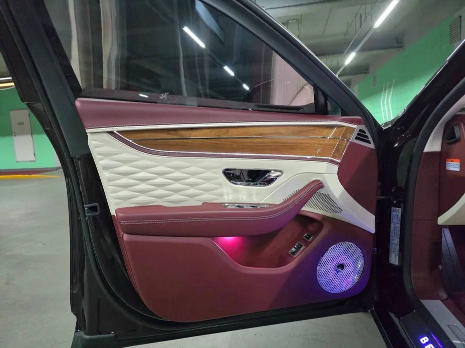 Bentley Flying Spur — фото 3