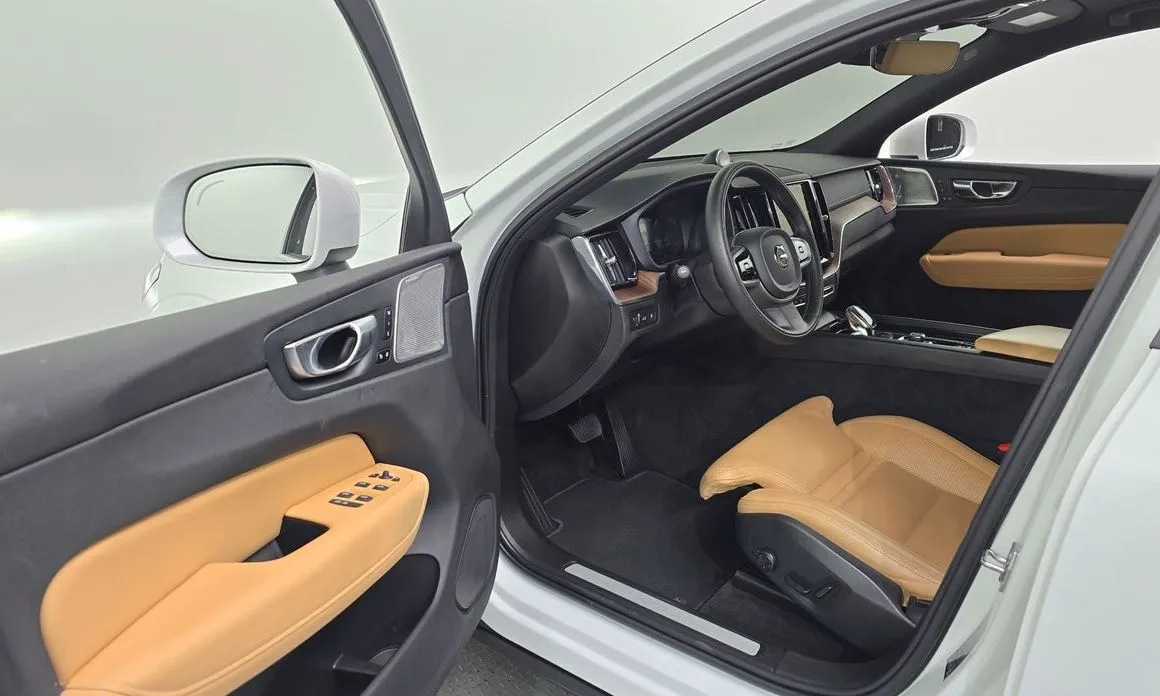 Volvo XC60 2021 из KR, фото 7