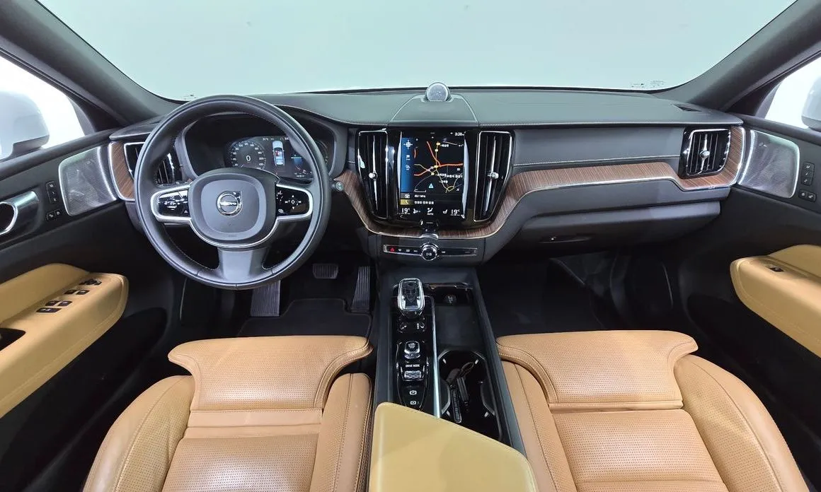 Volvo XC60 2021 из KR, фото 9