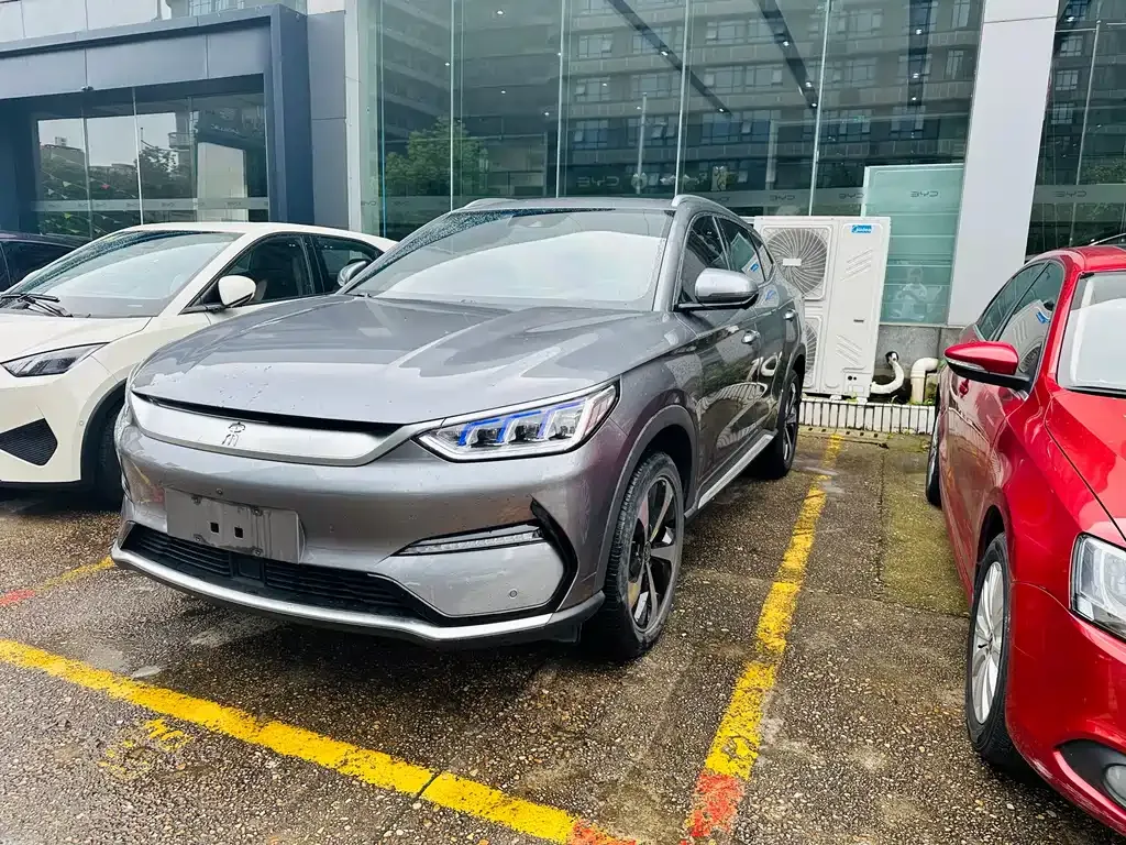 BYD PLUS New Energy — фото 1