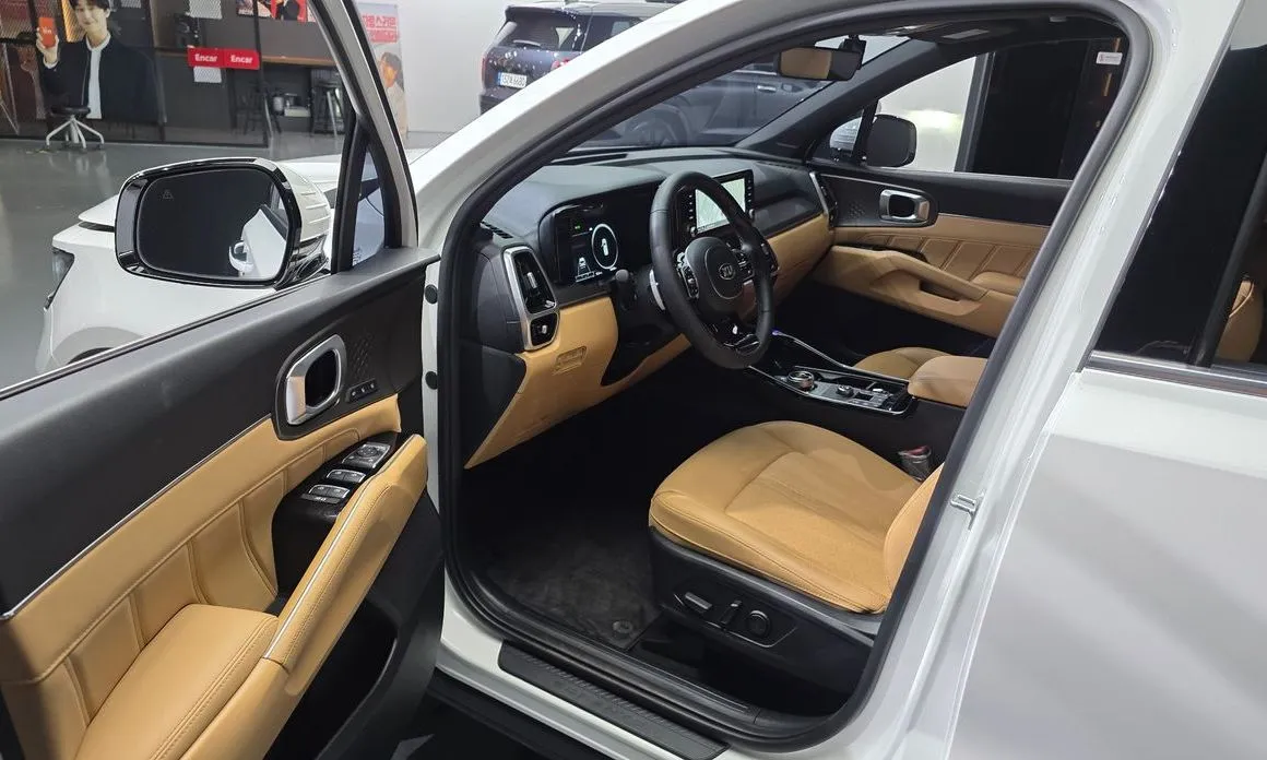 Kia Sorento — фото 9