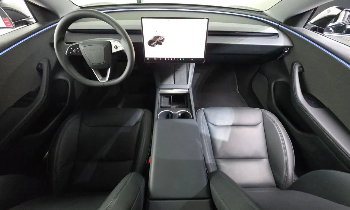 Tesla Model 3 — фото 2