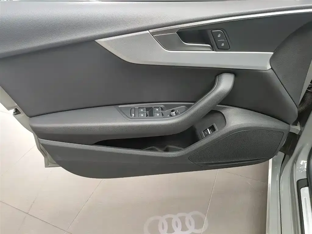 Audi A5 (Import) — фото 9