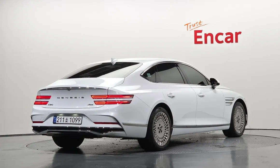 Genesis G80 — фото 10