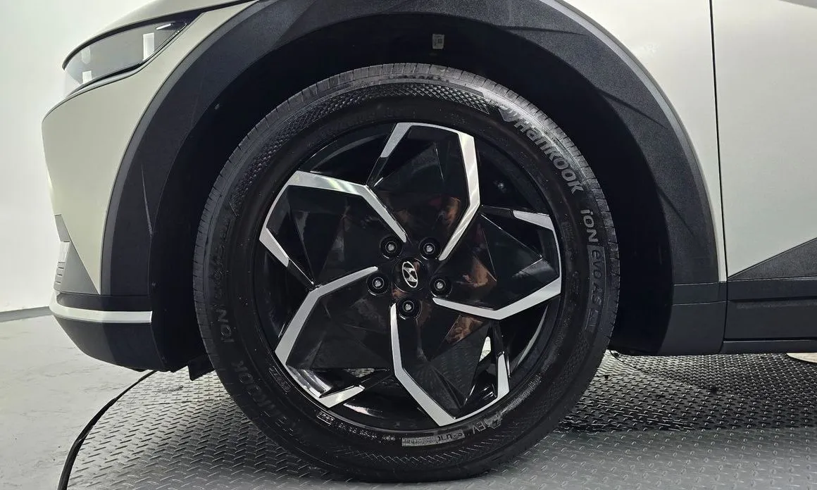Hyundai Ioniq5 — фото 8