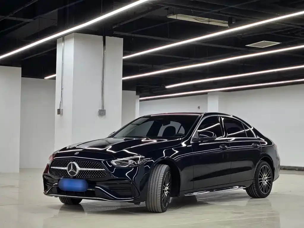 Mercedes-Benz C-Class — фото 1