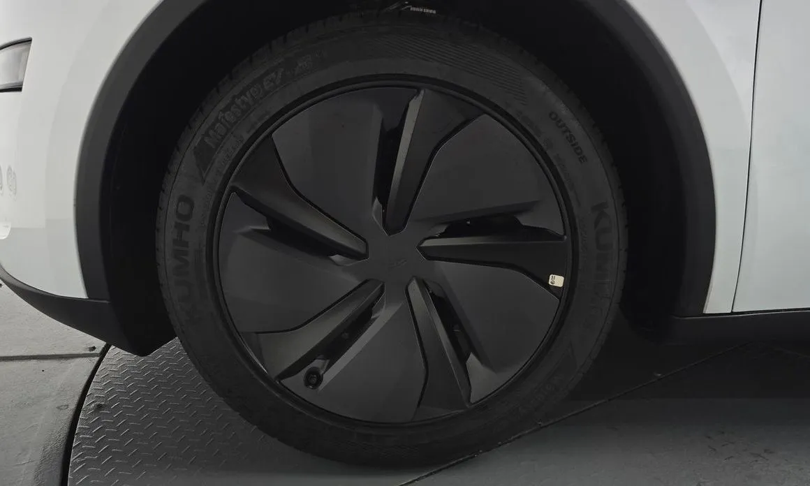 Tesla Model Y 2026 из KR, фото 10