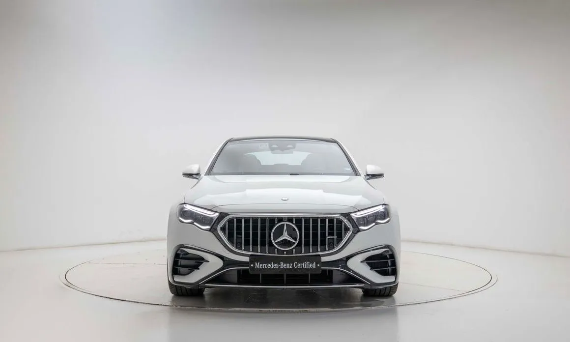 Mercedes-Benz E-Class — фото 9
