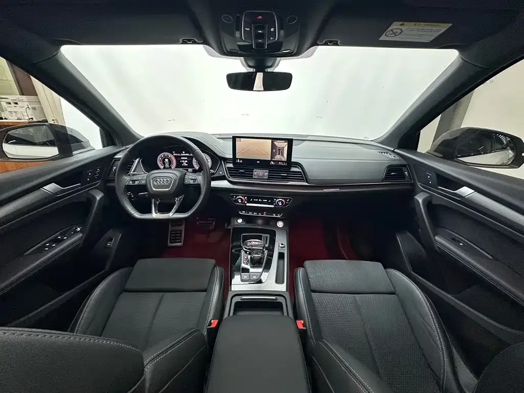Audi Q5L Sportback — фото 9