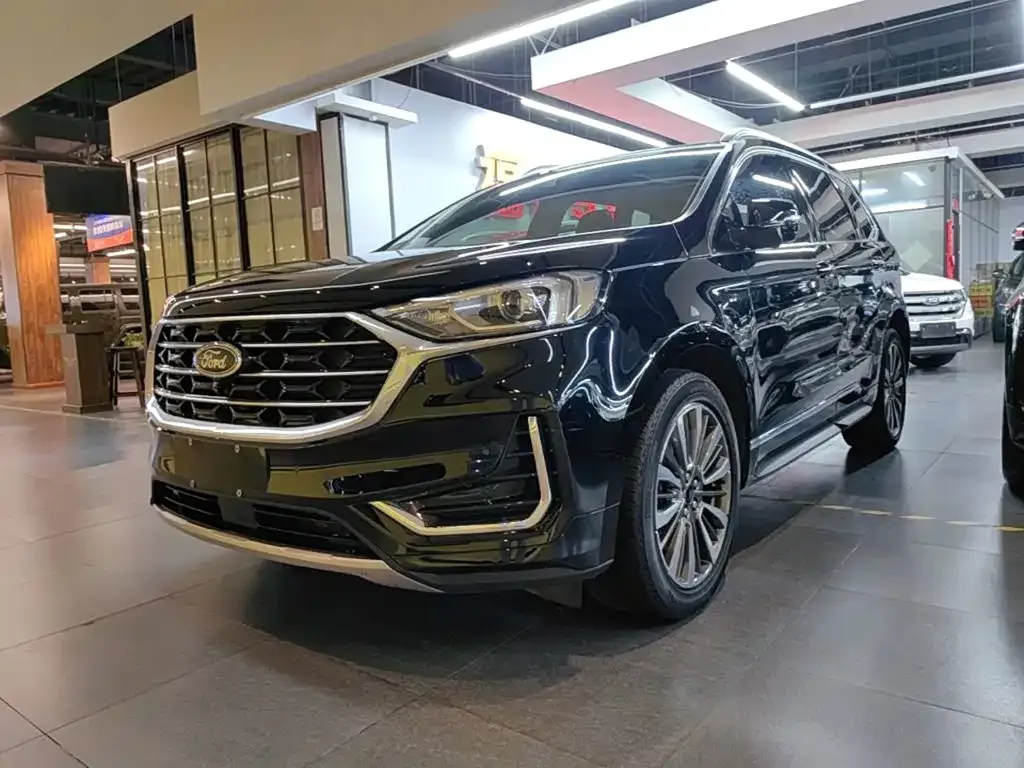 Ford Edge — фото 1