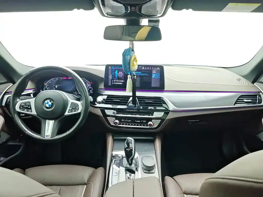 BMW 5 Series New Energy — фото 8