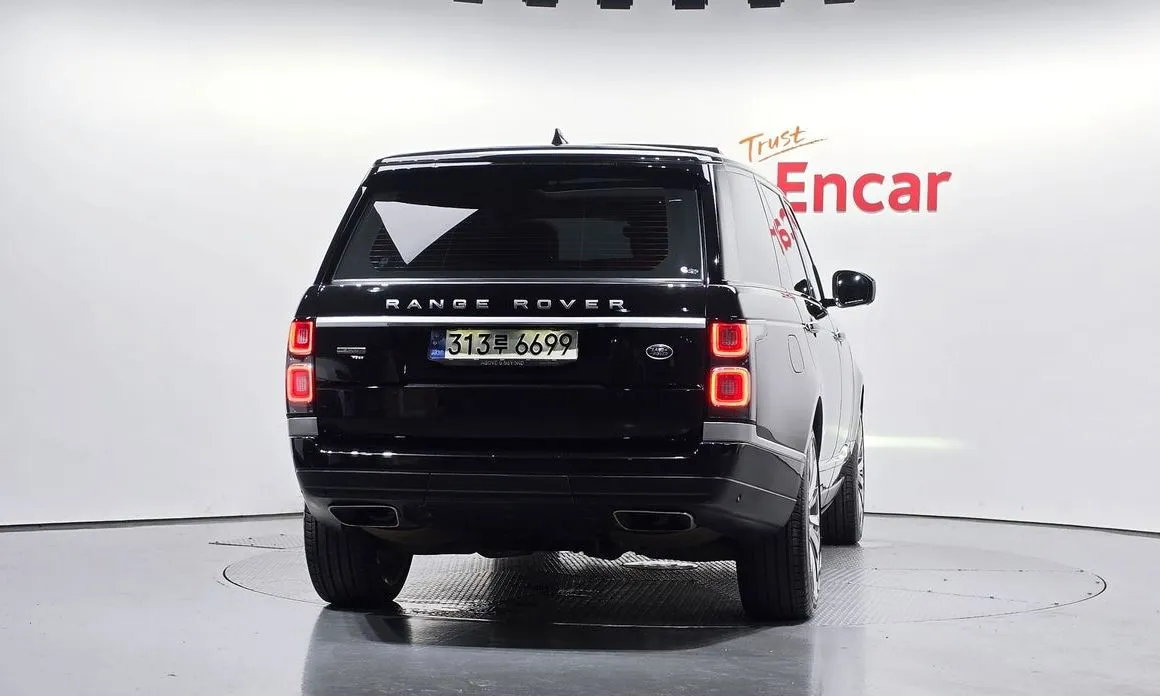 Land Rover Range Rover 2021 из KR, фото 2