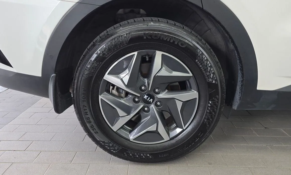 Kia Sorento — фото 6