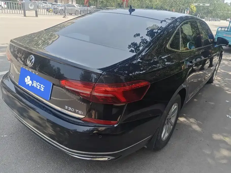 Volkswagen Passat — фото 6