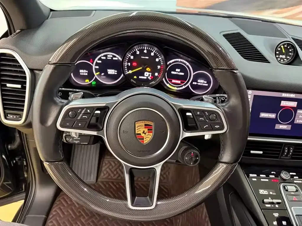 Porsche Cayenne Hybrid — фото 9