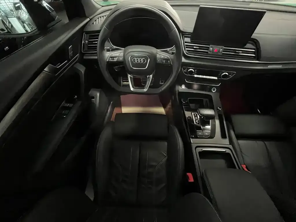 Audi Q5L 2024 из CN, фото 4