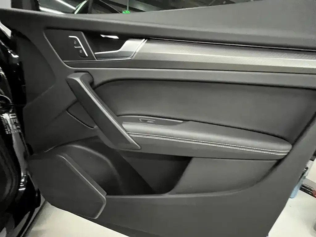 Audi Q5L 2024 из CN, фото 5