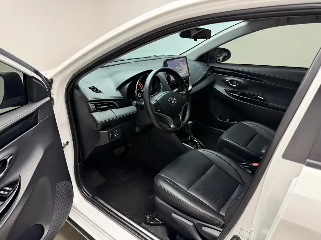 Toyota Yaris L 2022 из CN, фото 6