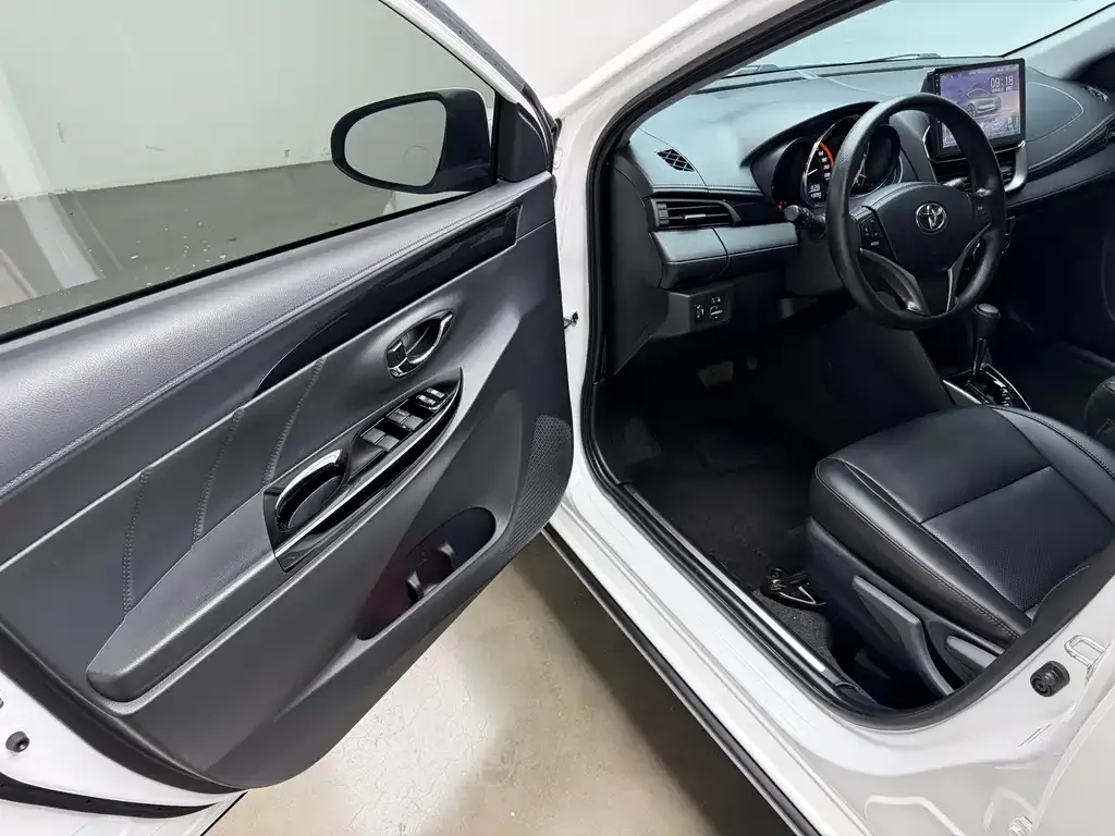 Toyota Yaris L 2022 из CN, фото 8