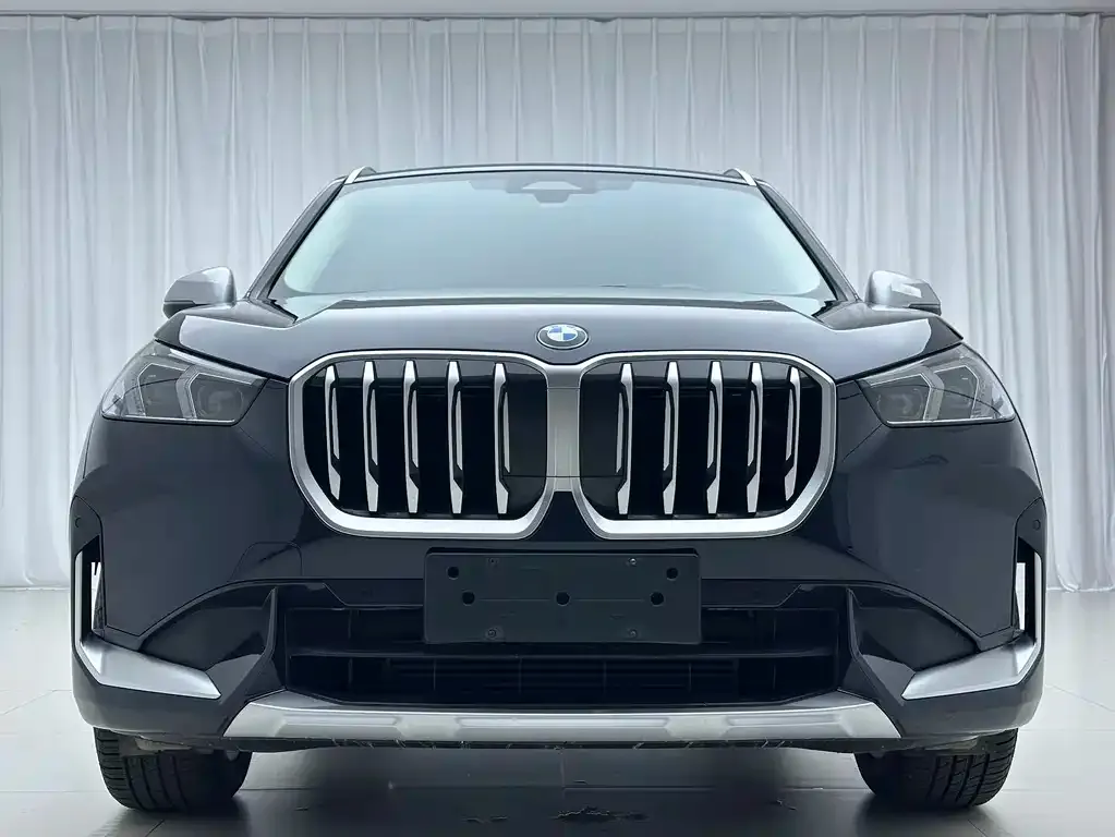 BMW X1 — фото 7