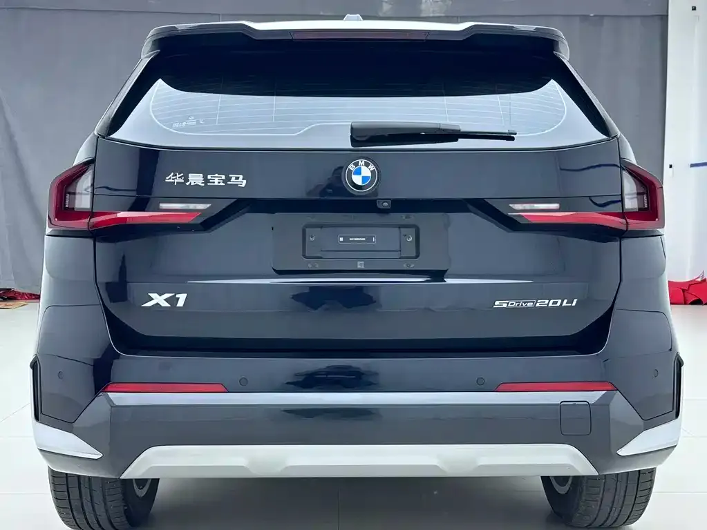 BMW X1 — фото 2