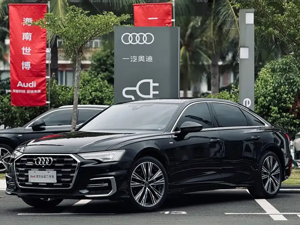 Audi A6L — фото 1