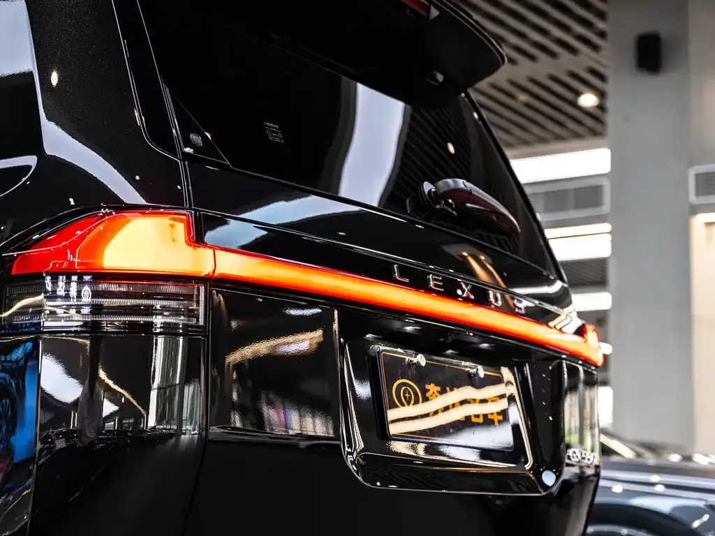Lexus GX 2025 из CN, фото 10