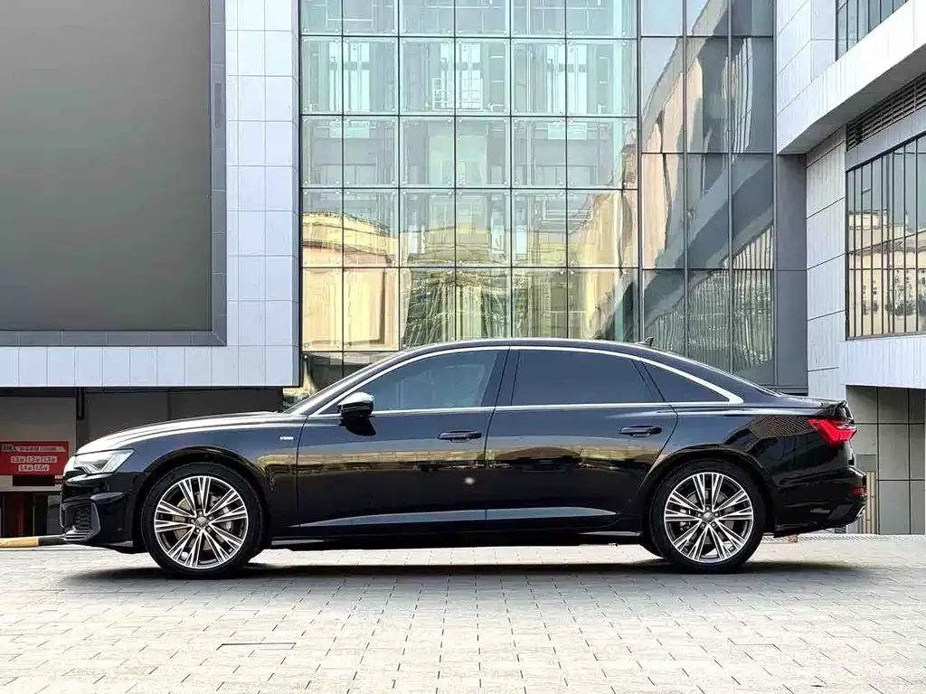 Audi A6L — фото 6