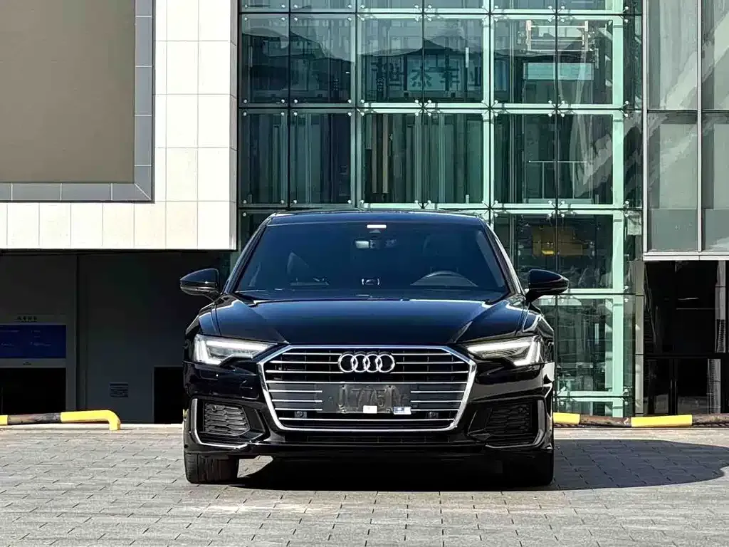 Audi A6L — фото 9