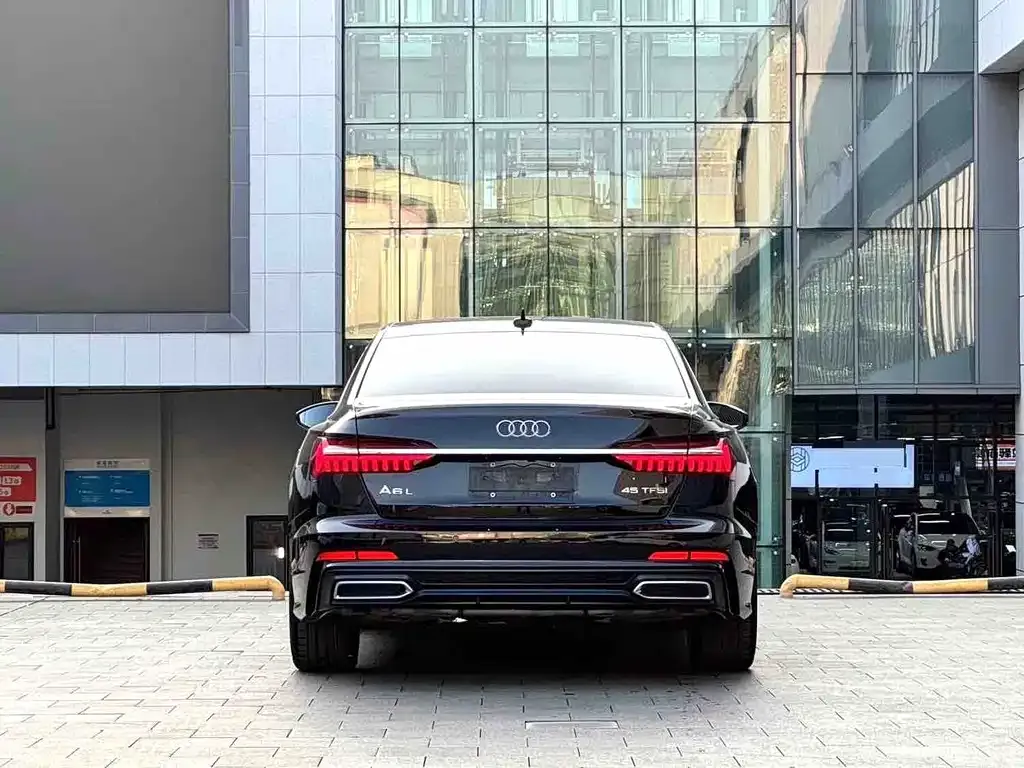 Audi A6L — фото 4