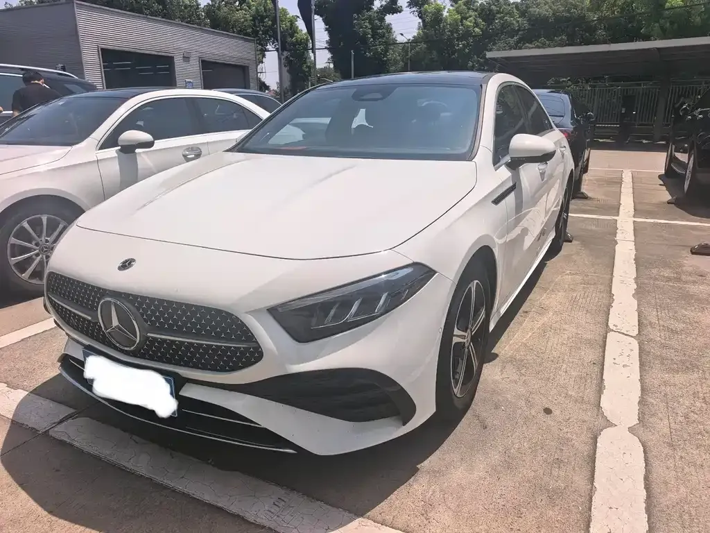 Mercedes-Benz A-Class — фото 1