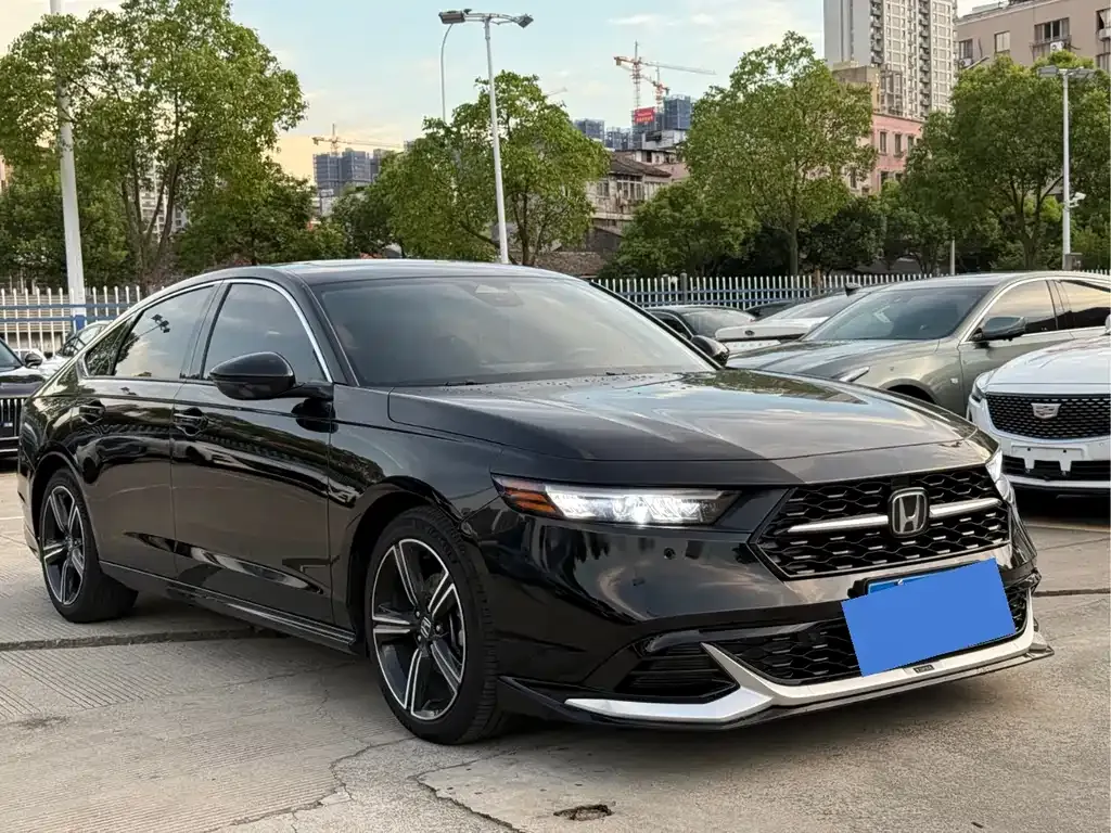 Honda Accord — фото 7
