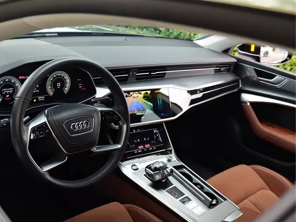 Audi A7L — фото 4