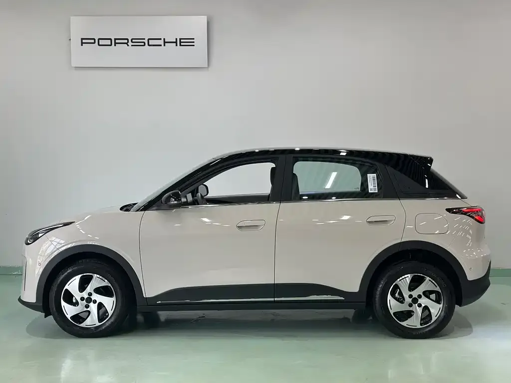 Geely Starburst — фото 9