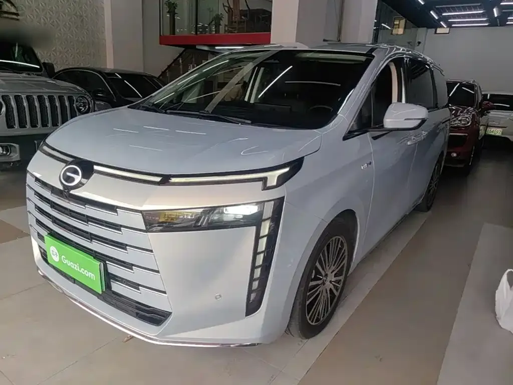 GAC Motor 传祺E8 PHEV — фото 1