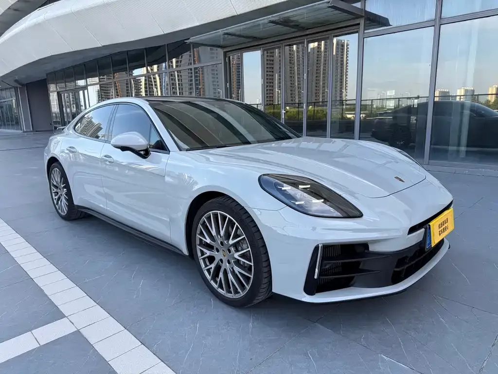 Porsche Panamera — фото 10