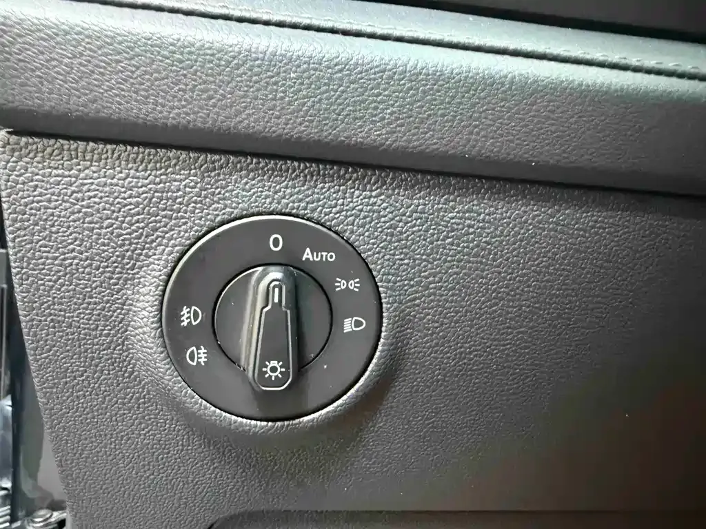 Volkswagen Tharu — фото 9