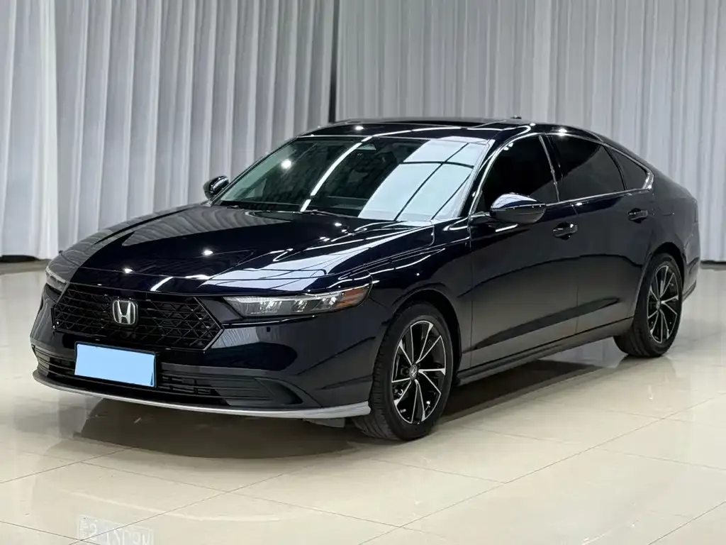 Honda Accord — фото 1