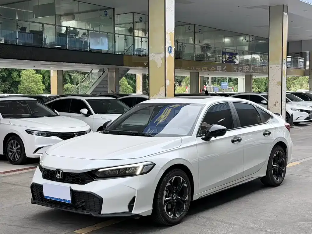 Honda Civic — фото 1