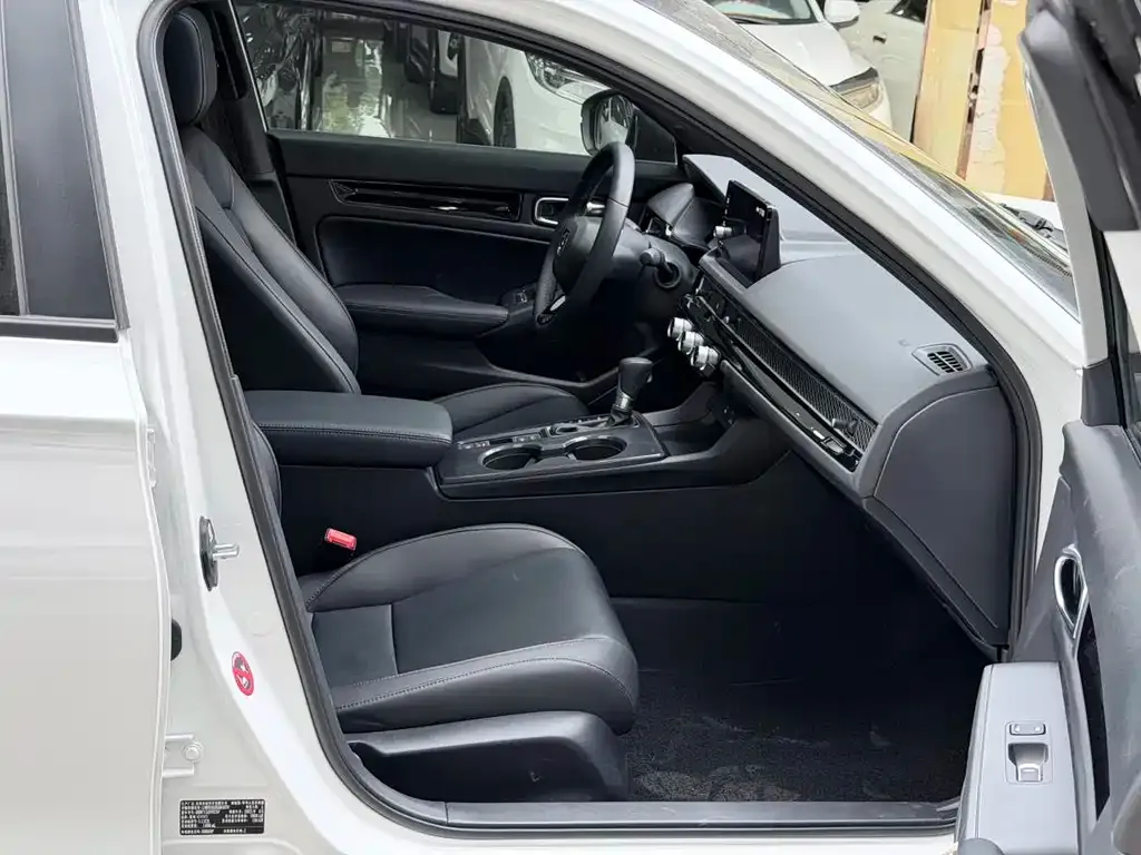 Honda Civic — фото 8