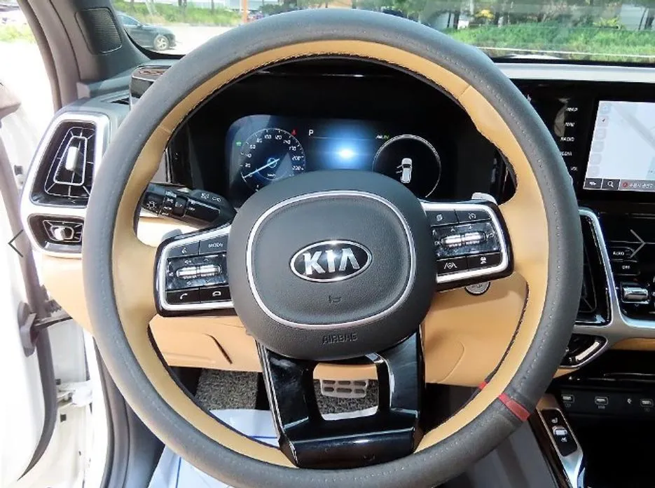Kia Sorento — фото 5