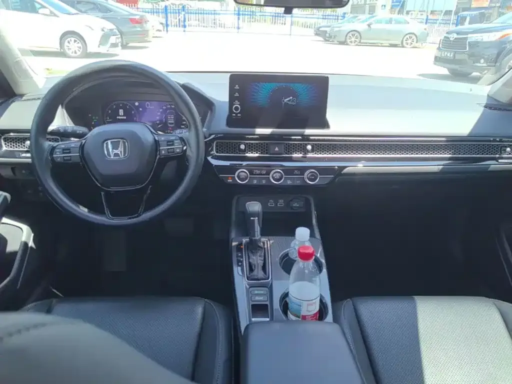 Honda Civic — фото 5