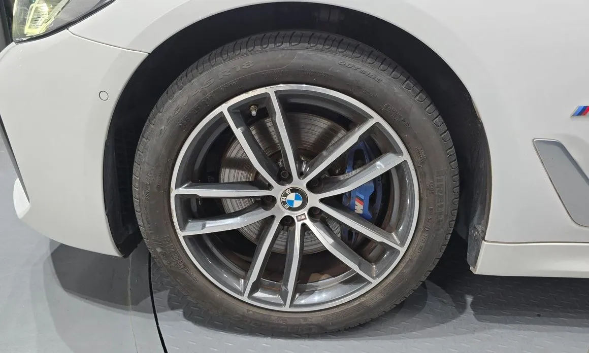 BMW 5-Series 2023 из KR, фото 7