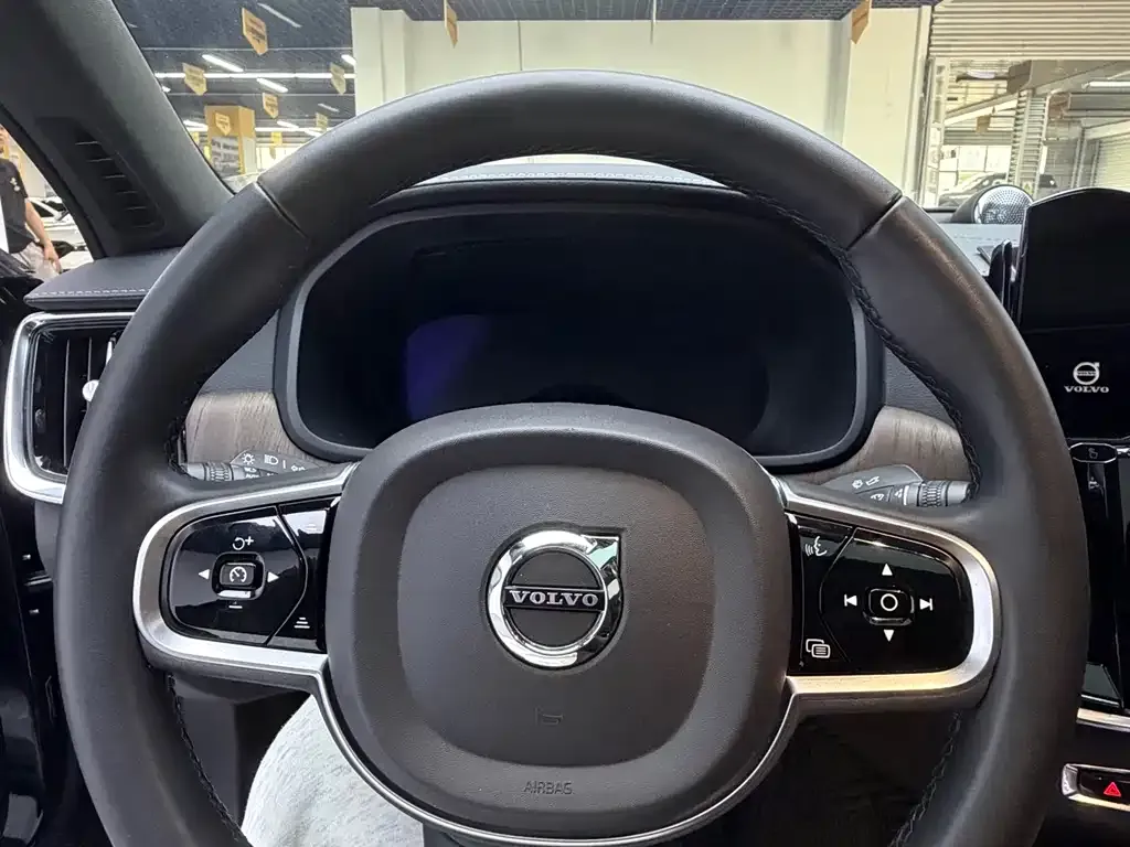 Volvo S90 — фото 6