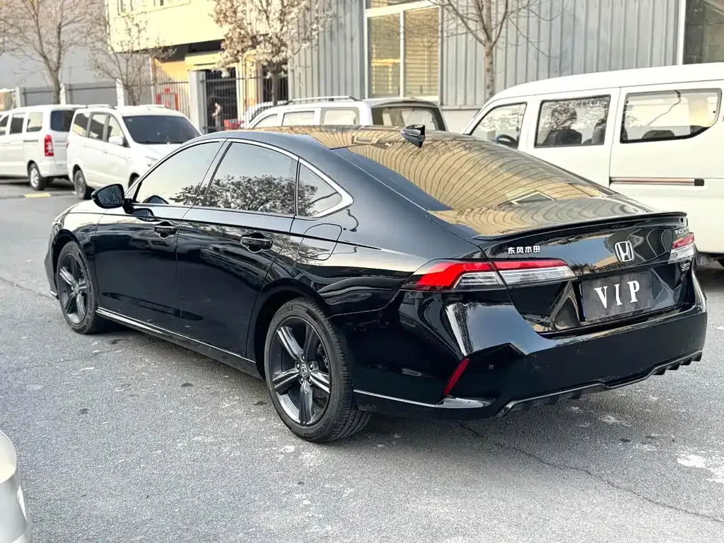 Honda Inspire — фото 7