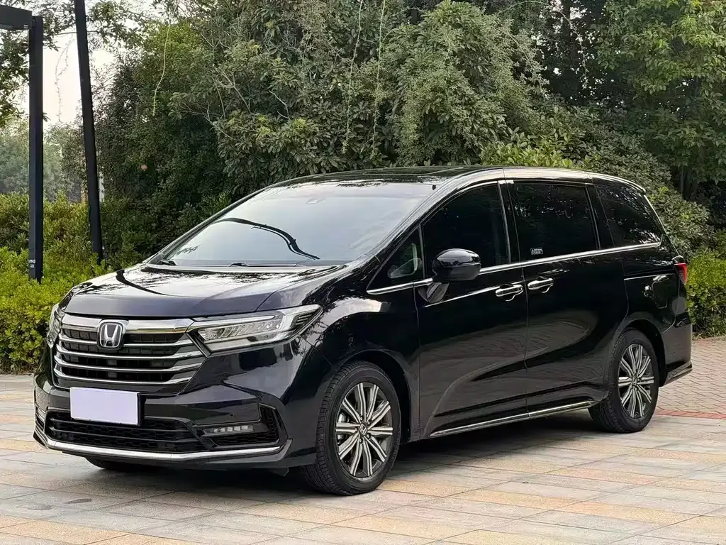Honda Odyssey — фото 1