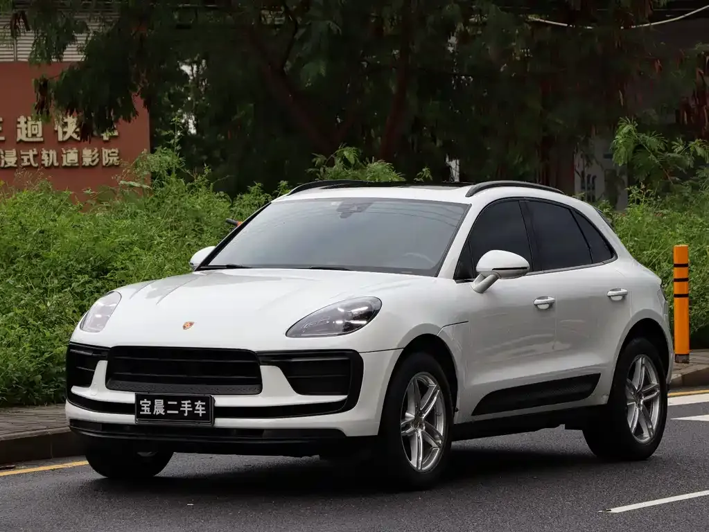 Porsche Macan — фото 1